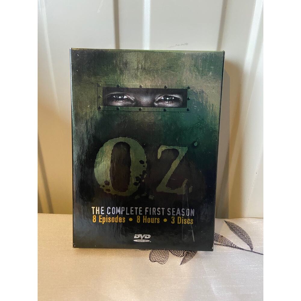 Oz Season 1 dvd